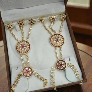 Traditional bridal wedding jewelry l