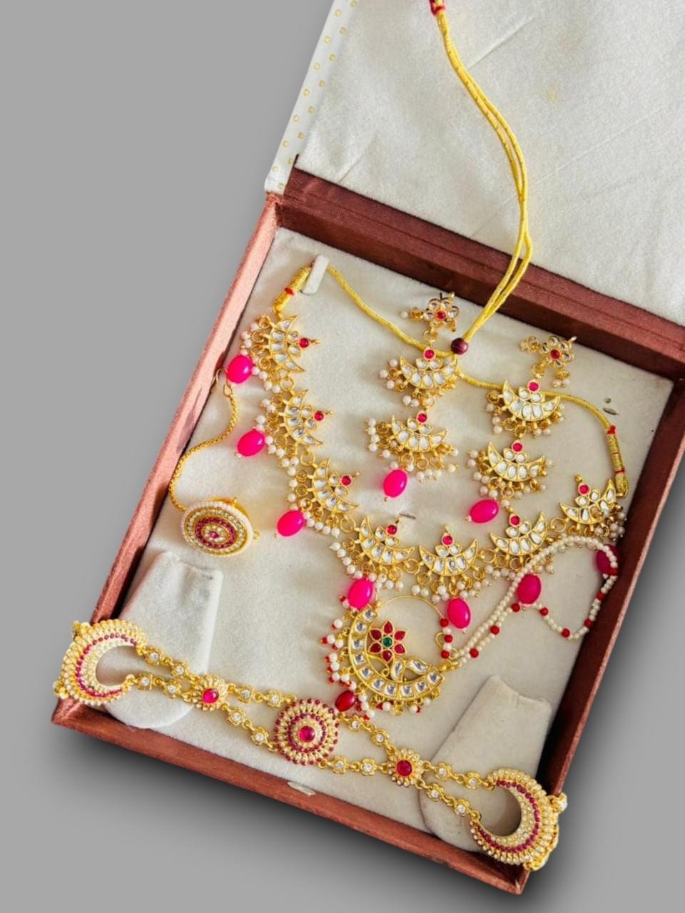 Rajputi jewellery set