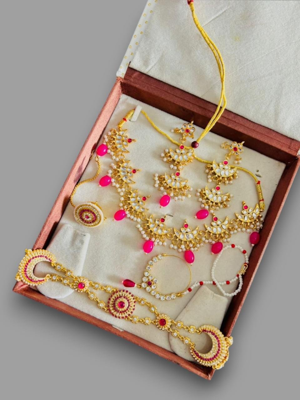 Rajputi jewellery set
